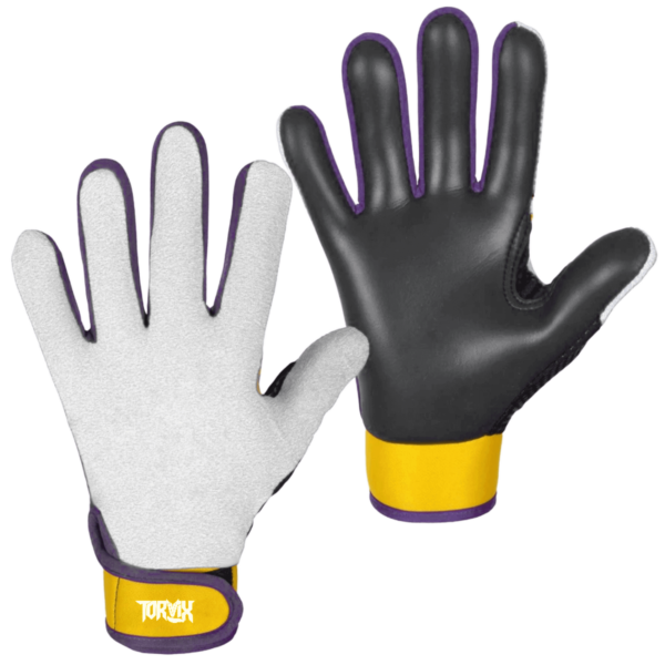 TI3109 - Gaelic Gloves